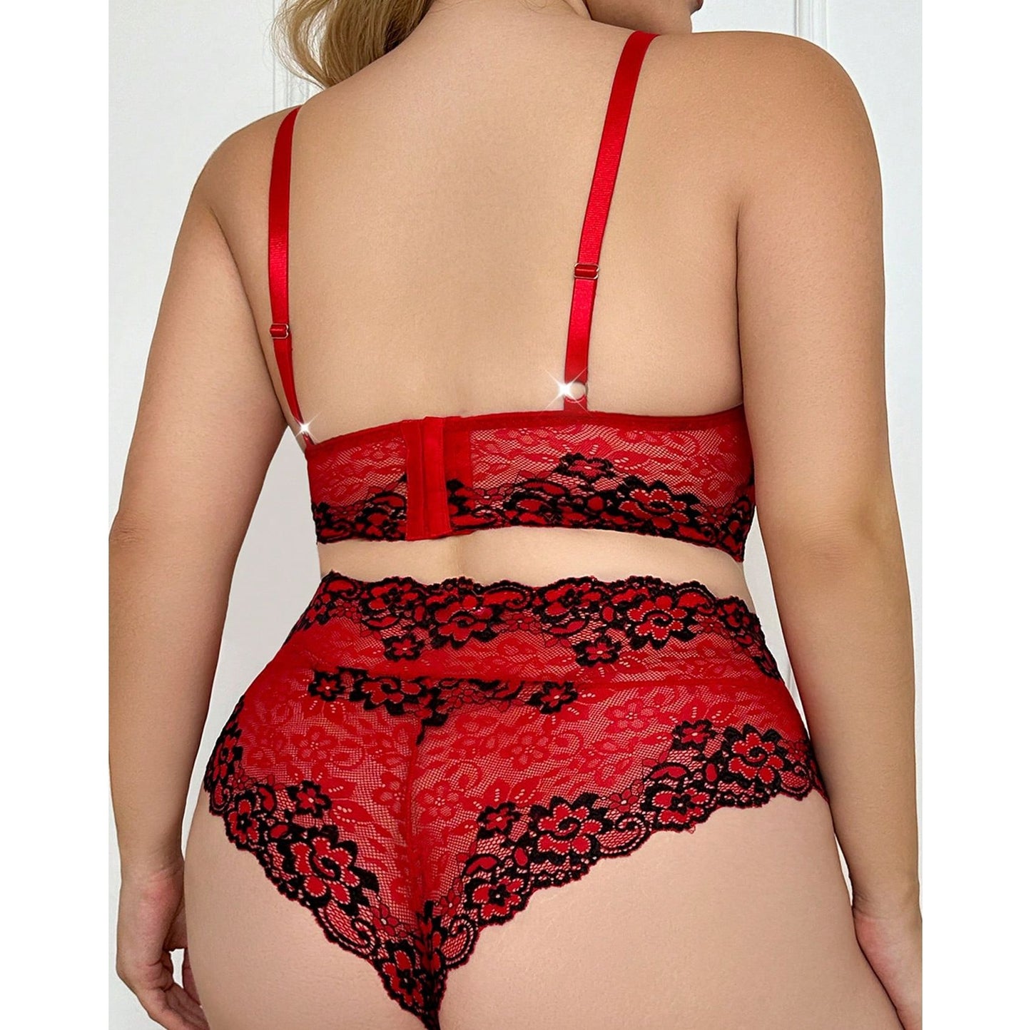 Three-Point Style Plus-Size Sexy See-Through Lingerie Set Tempting Alluring with Lace