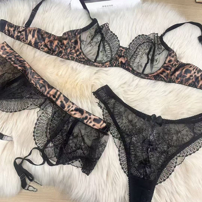 French Ultra-Thin with Leopard Print Embroidered Lace Busty Reduction Sexy Plus-Size Lingerie Set