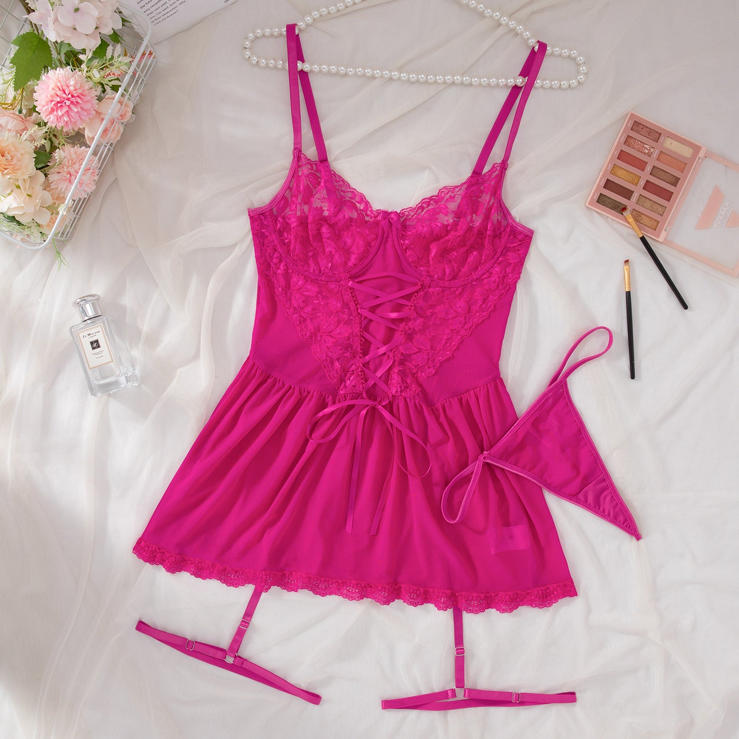 Three - point Hollow Lace Sexy Pure Desire Girl Emotional Gauze Skirt