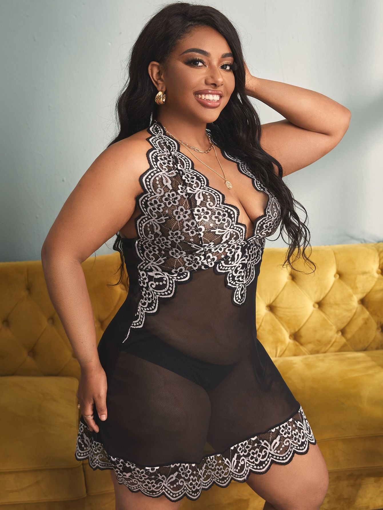 Plus-Size Erotic Lingerie Deep V-Neck Intensely Sexy Lingerie