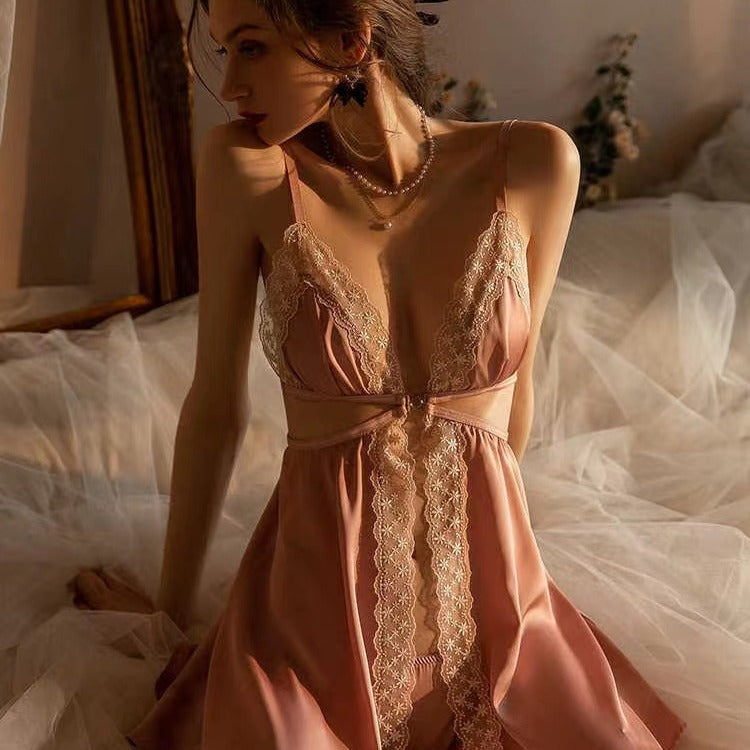 Sexy V-neck Front Buckle Lace Silk Nightgown Set