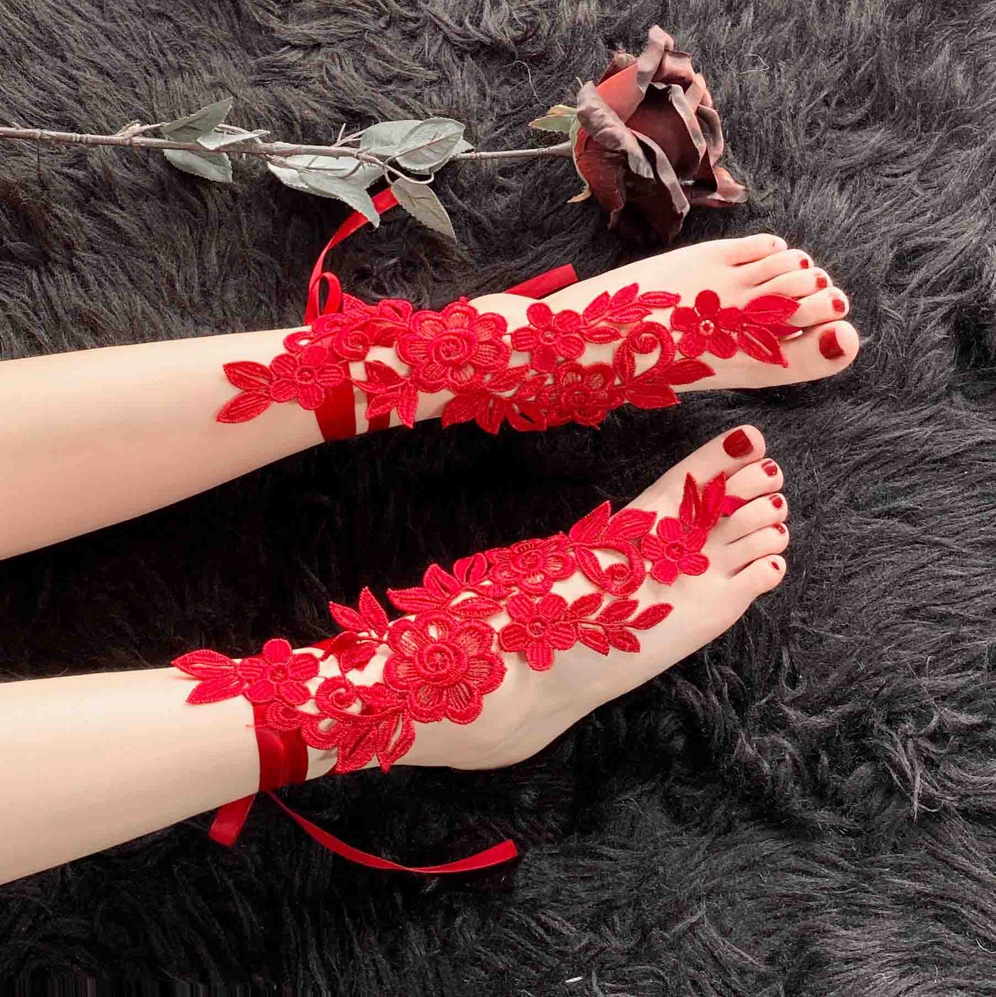 T-1022 Romantic lace cutout decorative socks - Quusvik