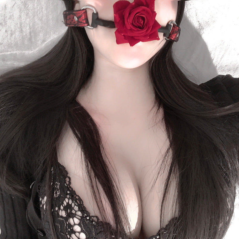 P-251 Rose Style Mask with elegant design1