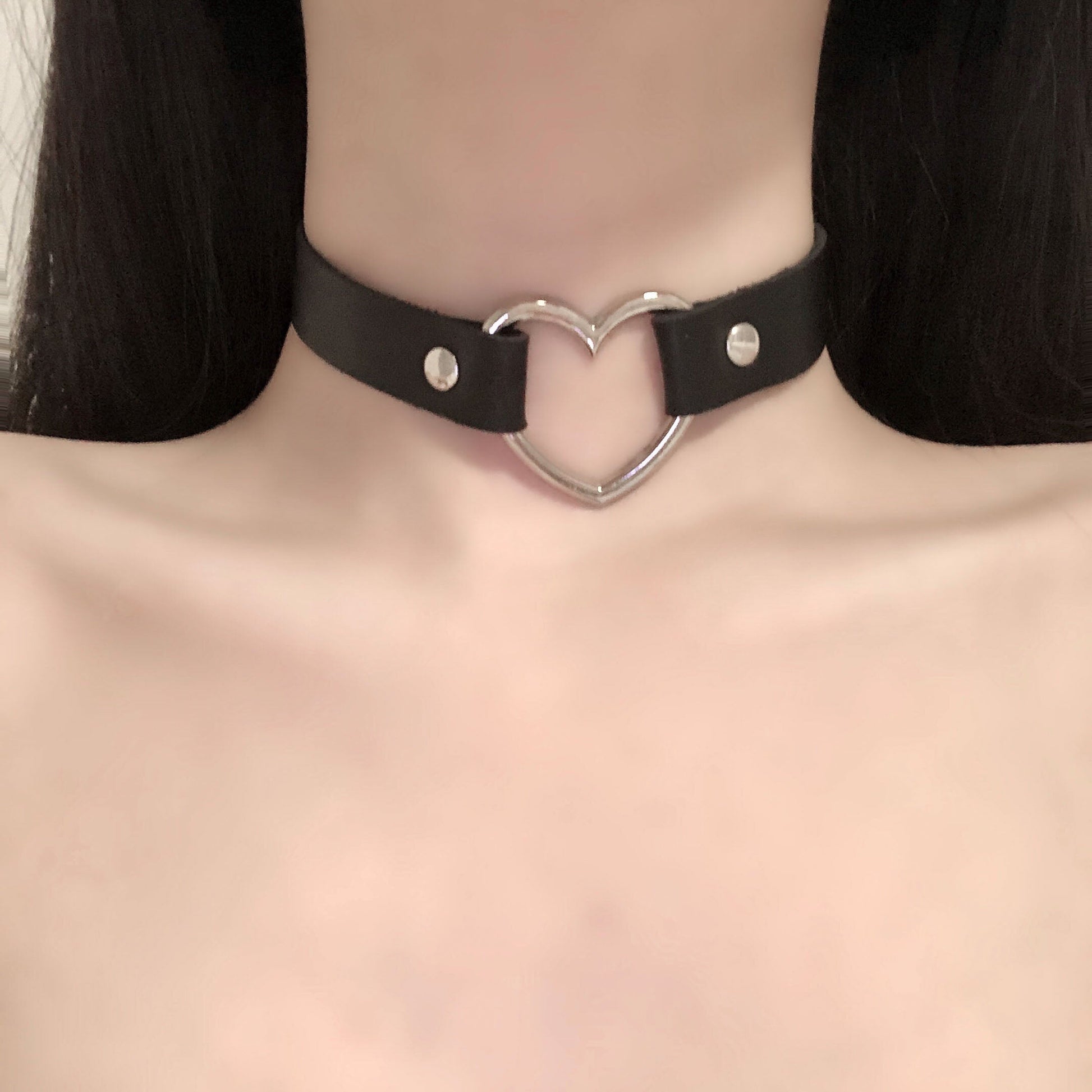 P-63 Punk leather peach heart collar5