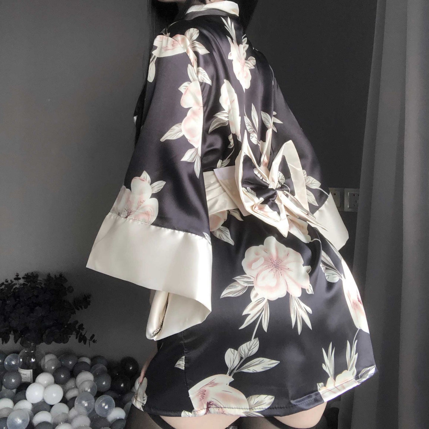 T-2412 Magnolia Japanese kimono - Quusvik