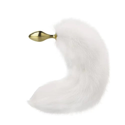 Quusvik metal butt plug with streamer design in gold for sexual wellness1